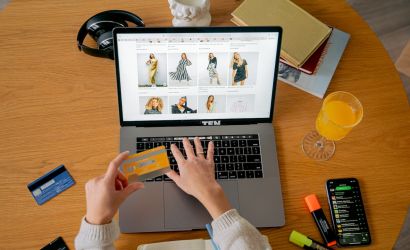 Top 10 Women's Online Clothing Stores to Shop From