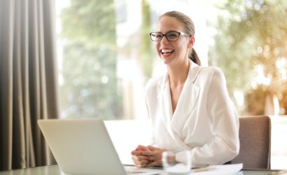Ways to Choose Professional Clothes For Women on A Budget