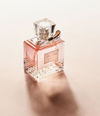4 Perfume Mistakes to Avoid to Keep Your Scent Longer